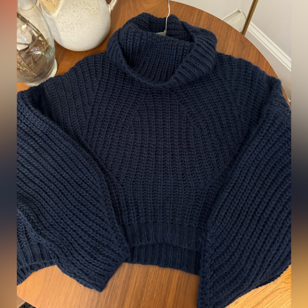 Venti6 UNWORN Navy Blue Cropped Turtleneck Wool Sweater Size L